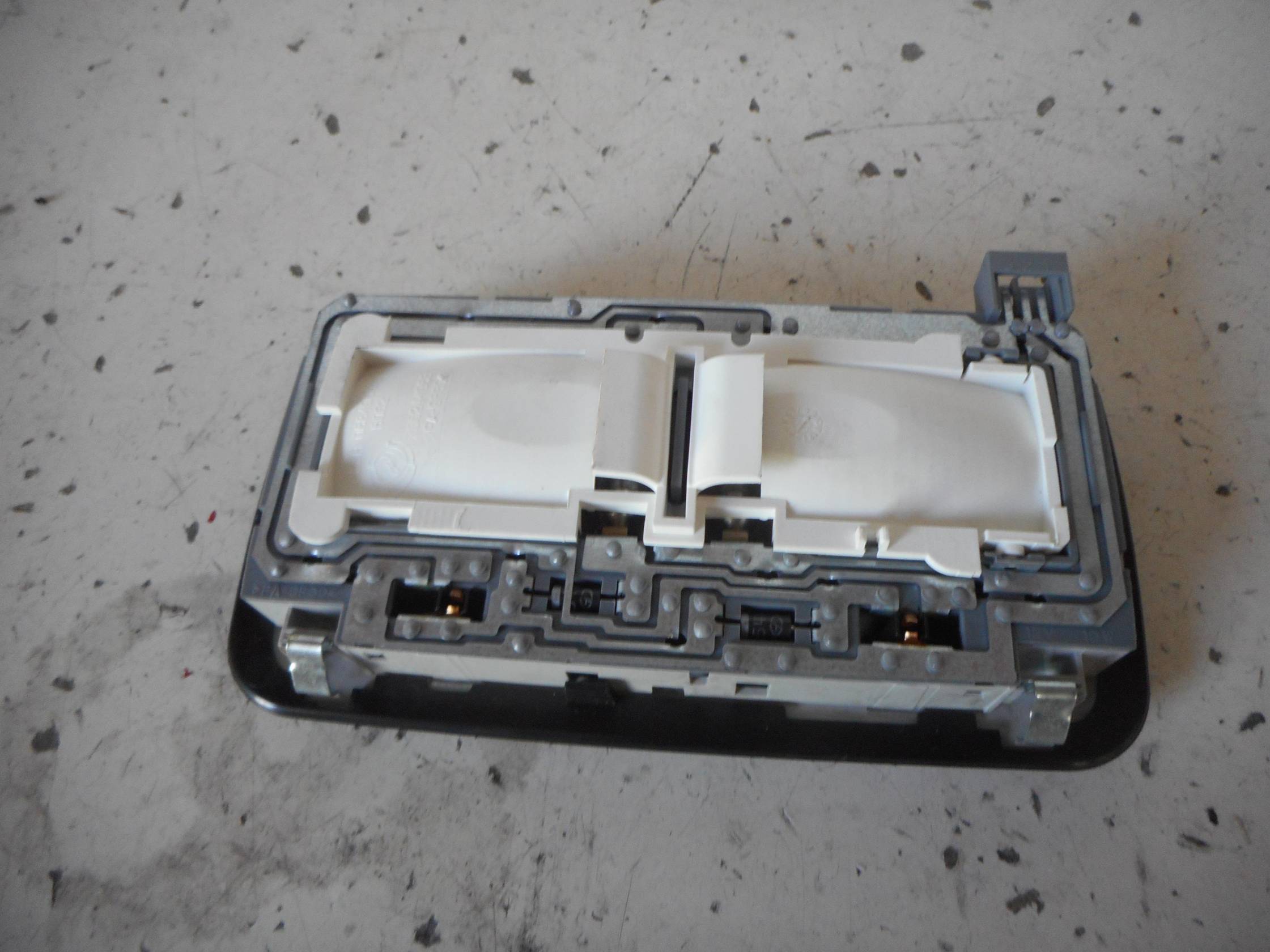 Luce cortesia ant. tetto